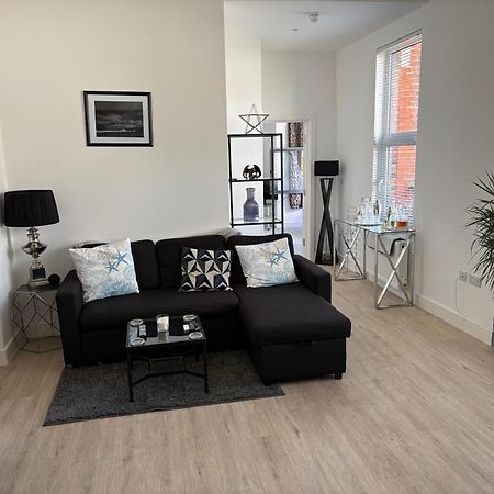 Apartmán Wga- Shared With Host Worthing Exteriér fotografie